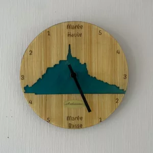 Horloge de marée en bois et résine - Mont Saint Michel bleu