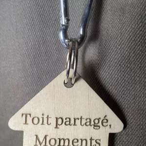 Porte-clés en bois gravé au laser - Personnalisation